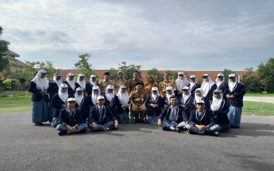 Upacara Pelantikan Pengurus Osis  SMA Negeri 1 Ketanggungan Tahun Pelajaran 2023/2024